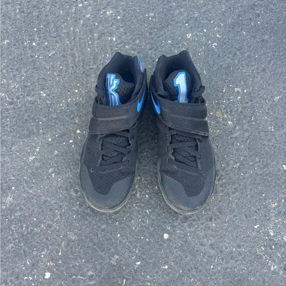 Nike Shoes Nike Kyrie Duke Basketball Shoes Size Poshmark